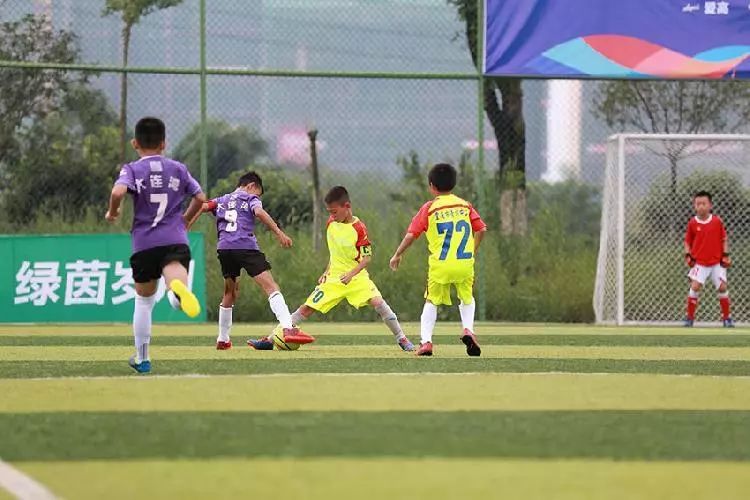  斯图加特青训小将首秀即破门  